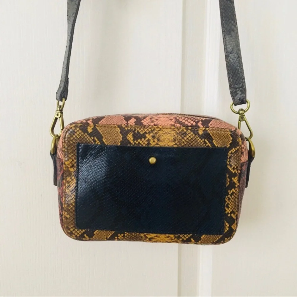 $148 Madewell Transport Leather Colorblock Snake Embossed Camera Crossbody Bag